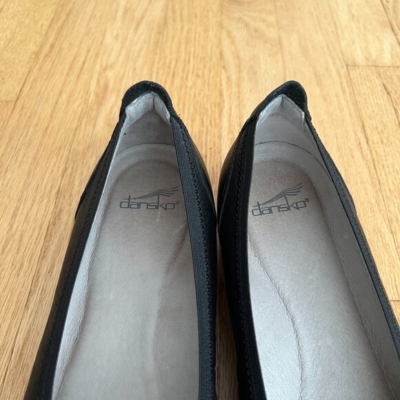Dansko Kristen Black Milled Nubuck Leather Flats Women's EU Size 40 US 10/10.5 - Picture 4 of 11